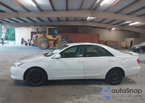 2005 Toyota Camry Le из США, поврежденный, VIN 4T1BE32K55U432699